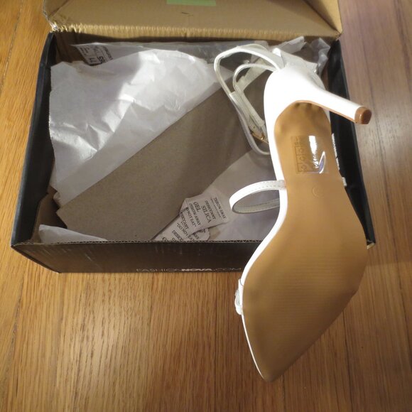 NIB LAST CHANCE FASHION NOVA White Strap and Buckle Design High Heel Sandals - Picture 7 of 8